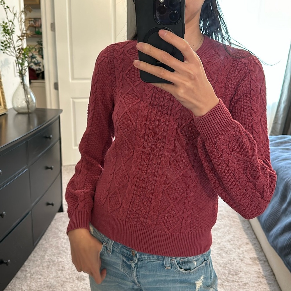 A&F Cute Sweater Size XS